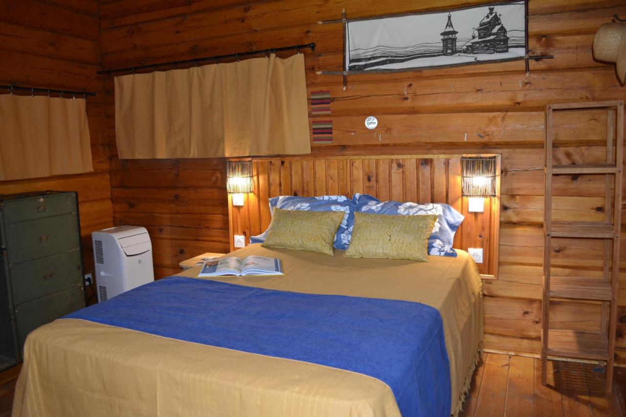 Maison D'Hotes La Chouanniere Panzió Les Bois-d'Anjou Kültér fotó